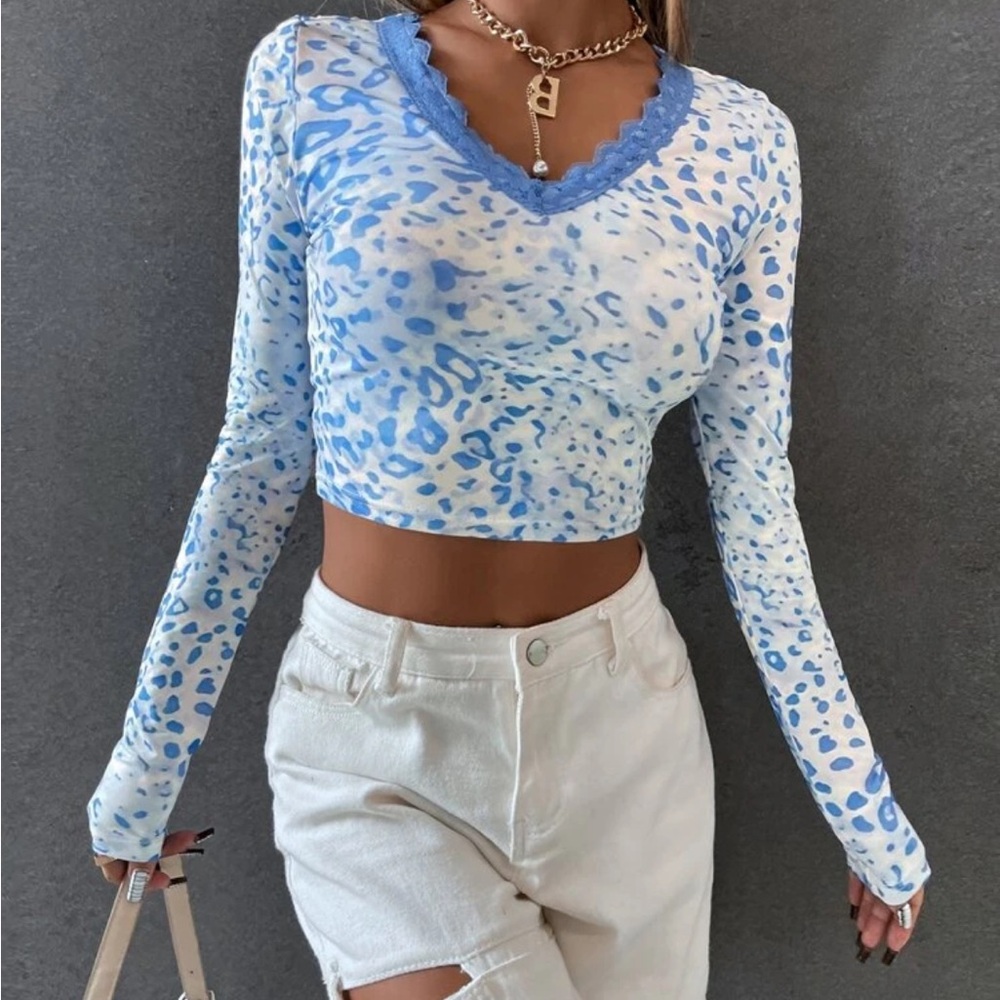 SHEIN Blue Patterned Long Sleeve Top